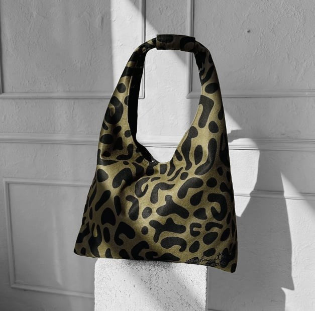 Moon Bag Heart - Khaki Leopard