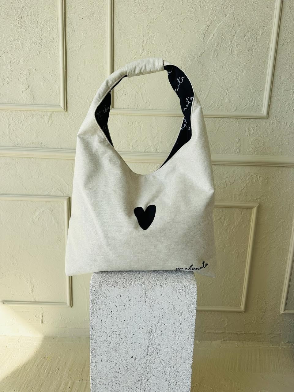 Moon Bag Heart - White