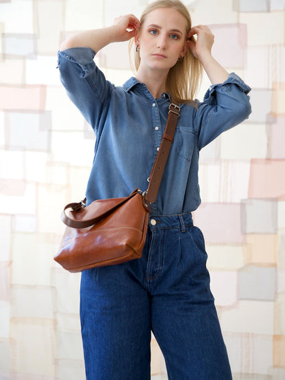 ROBIN Leather Handbag with Two Handles - Ginger Brown