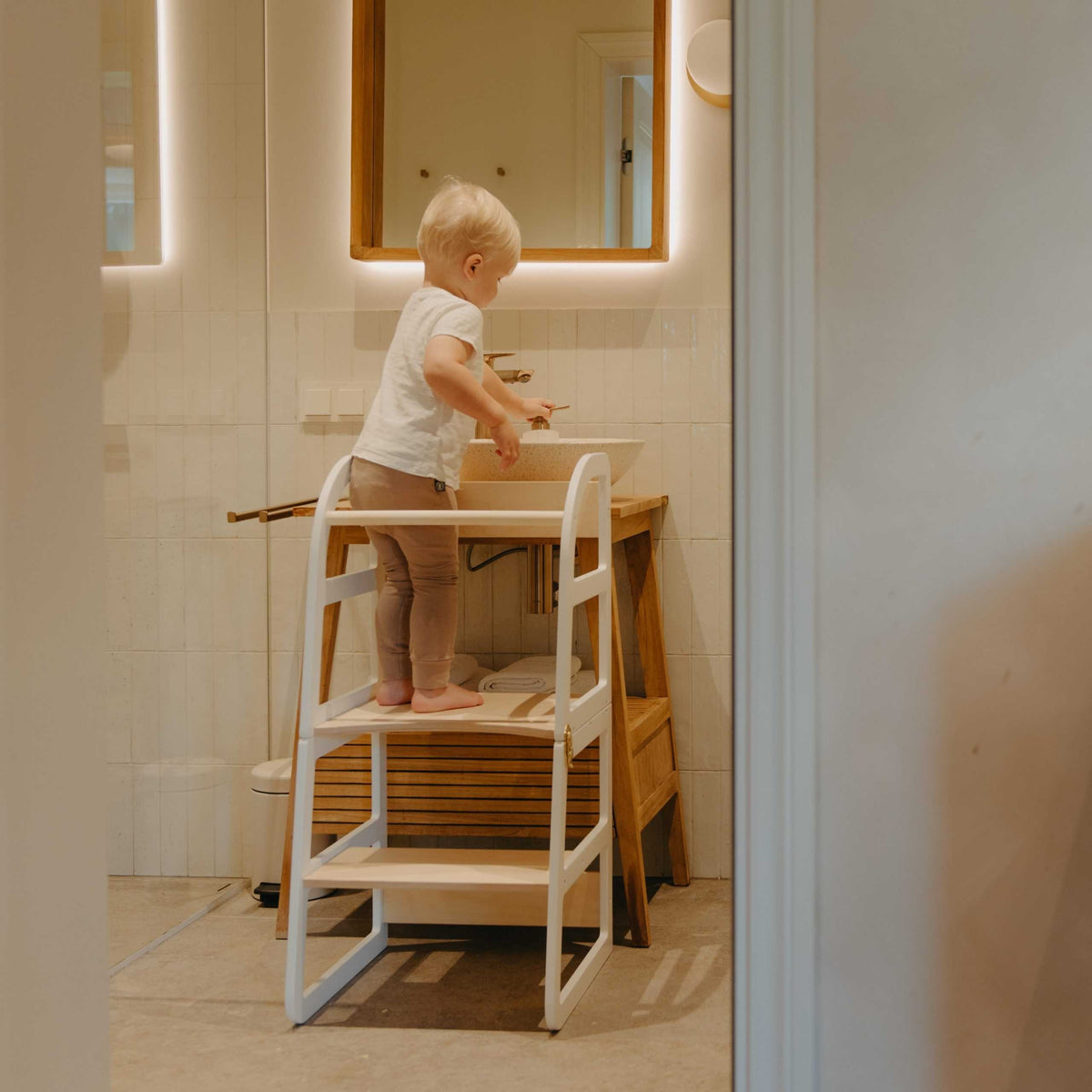 Transformable Kitchen Tower, Convertible 2-in-1