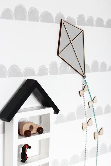 Kids Room Kite Mirror – Child-Friendly Acrylic & Wood