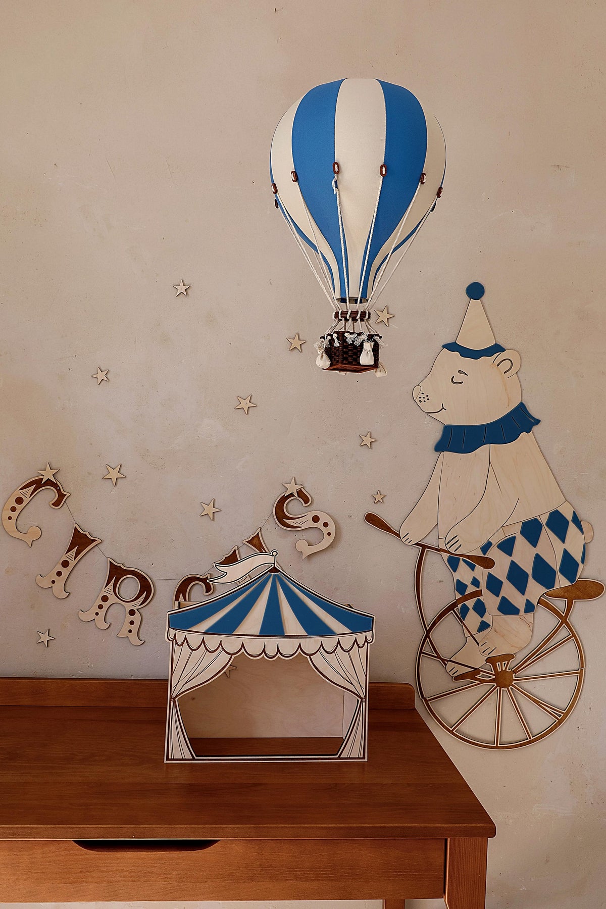Wooden Wall Garland CIRCUS