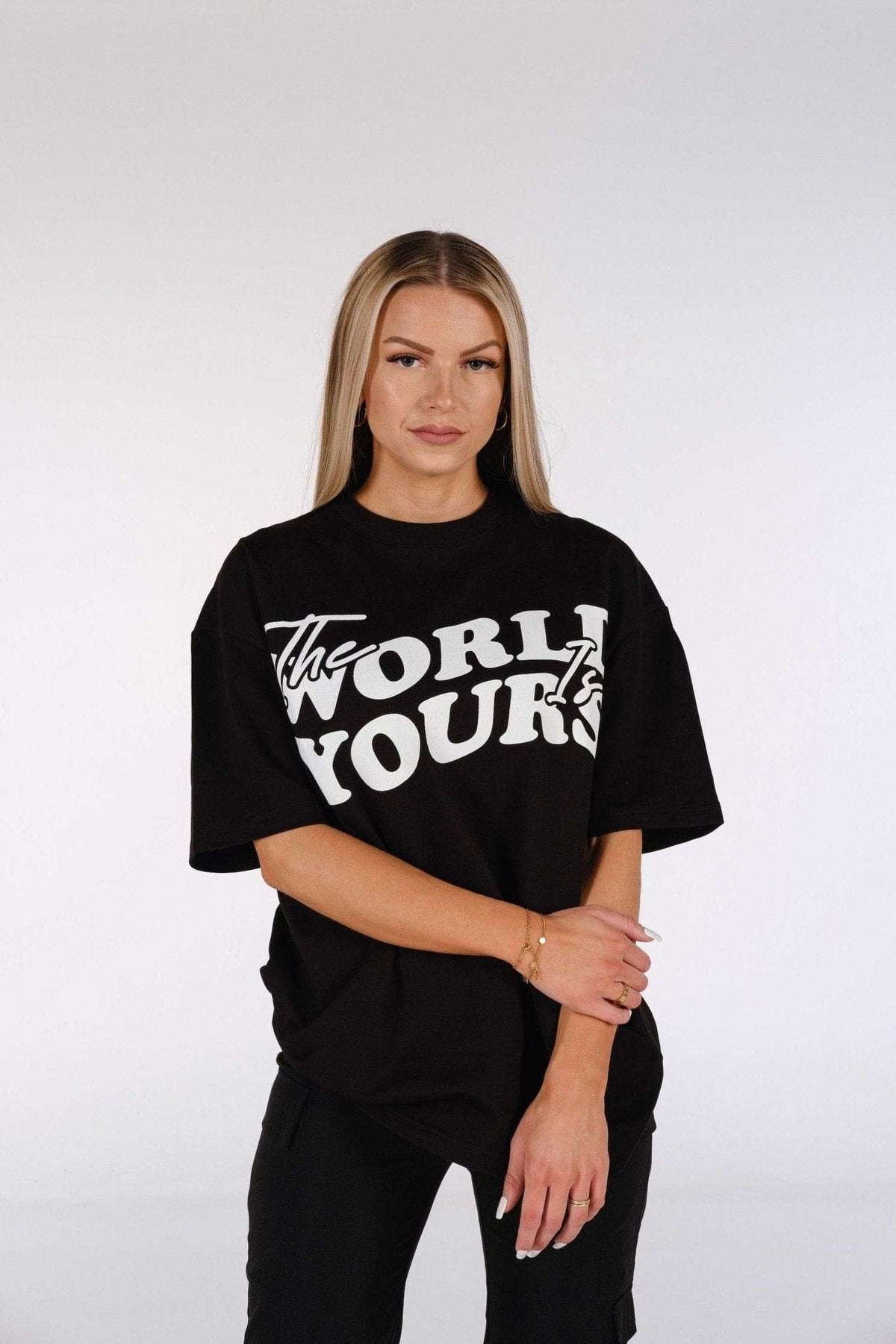 T-Shirt The World Is Yours - Black