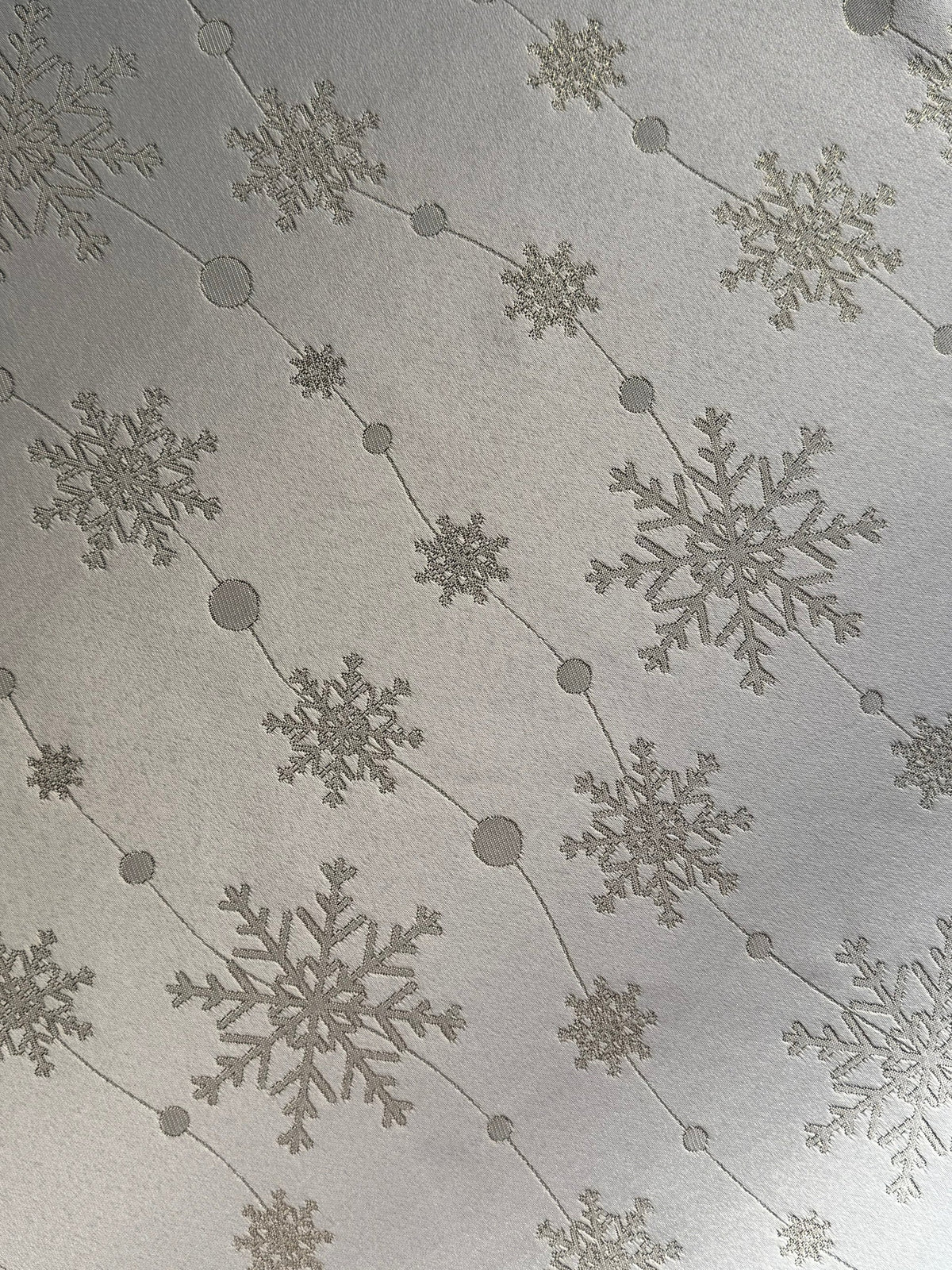 Table Runner - Golden Snowfall