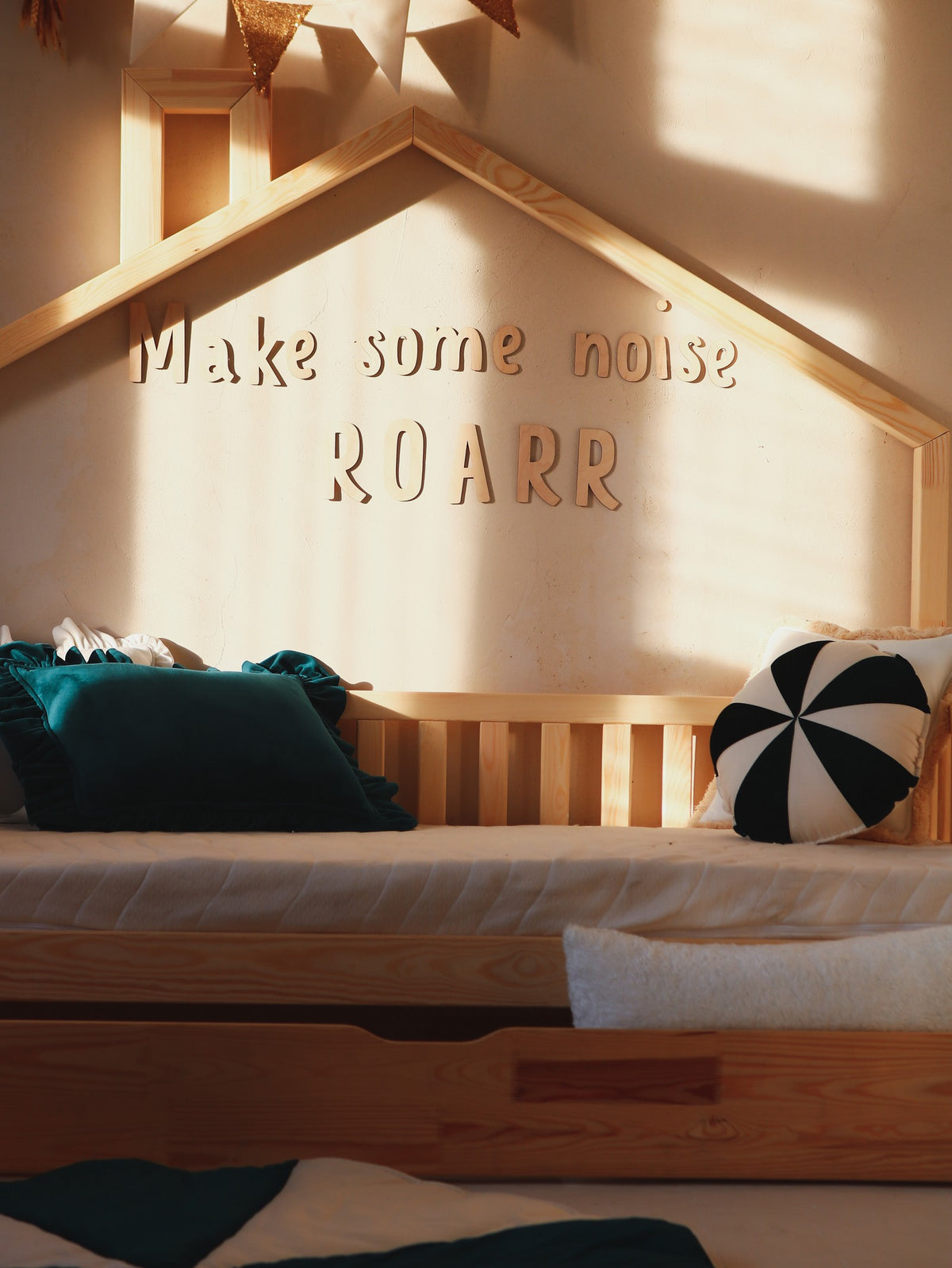 Wooden Wall Sign - Make Some Noise ROARR